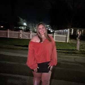 Meet your Posher, Elena